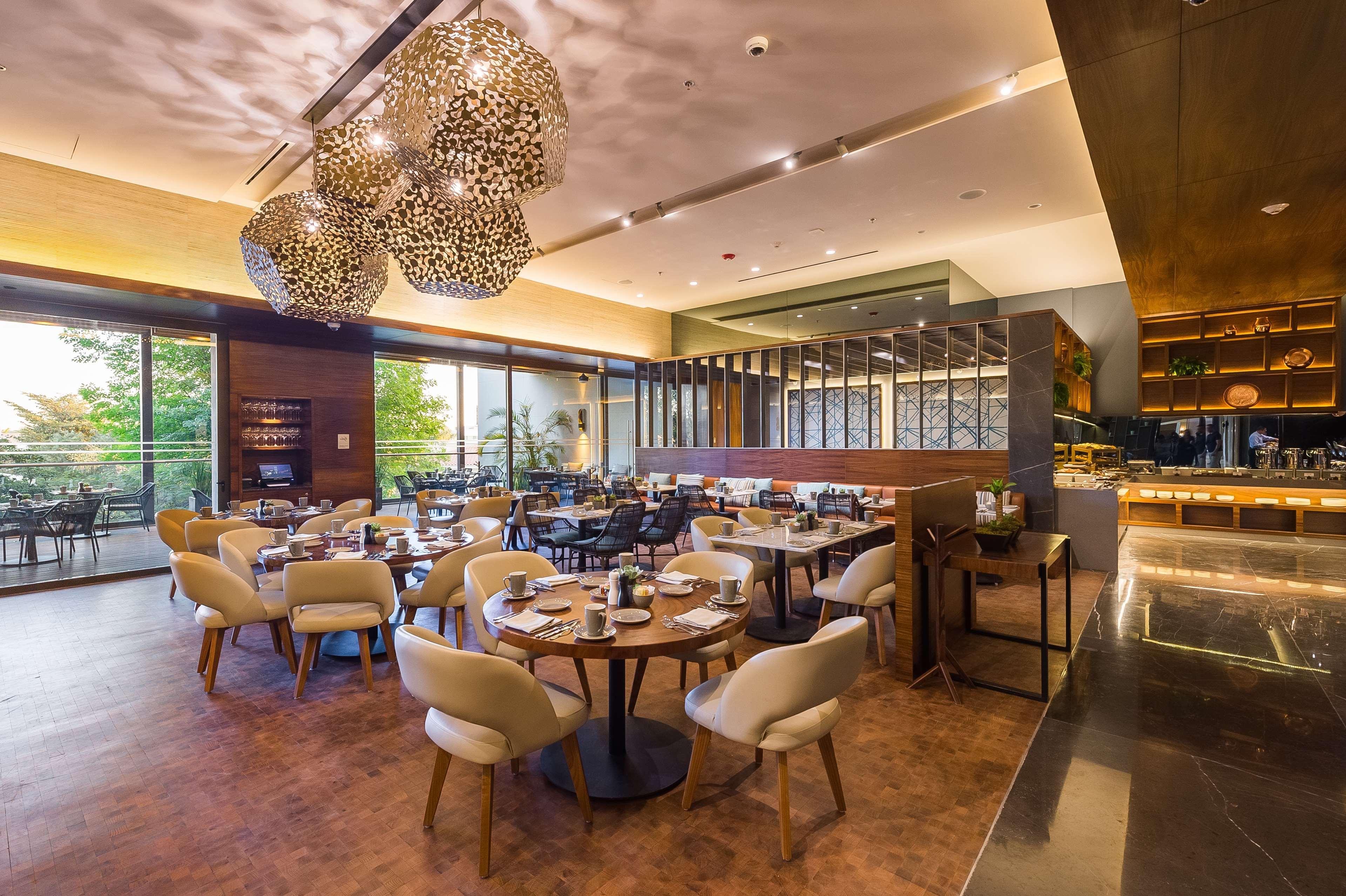 Hyatt Regency Andares Guadalajara Hotel Zapopan Exterior photo The interior of the restaurant